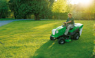 Exceptional comfort: T5 Series lawn tractors